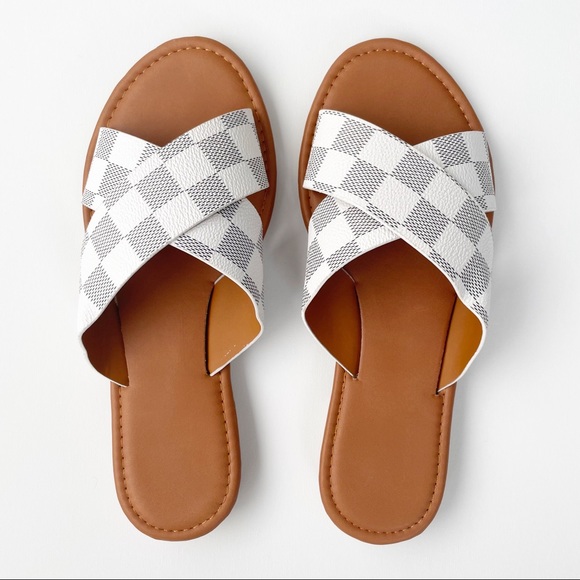 NEW Lou Lou- in Ivory - Picture 2 of 5